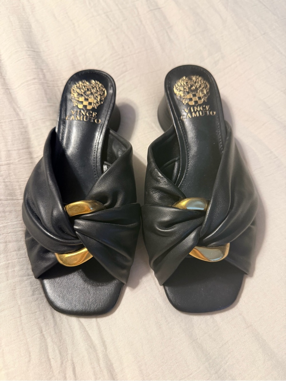 ๐ฅ VINCE CAMUTO Malibu Black Nappa Open-Toe Mule Sz 36.5